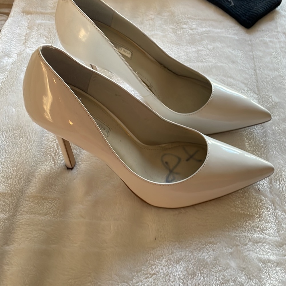 Heels - Picture 3 of 5